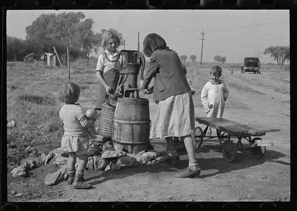 Water supply, American River camp, California, San Joaquin Valley, 1936