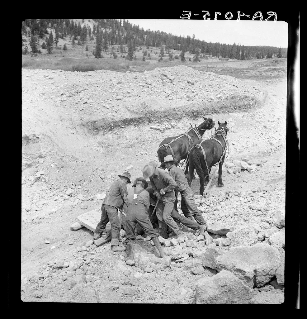 Widtsoe land use adjustment project. Garfield County, Utah. Loading…, 1936