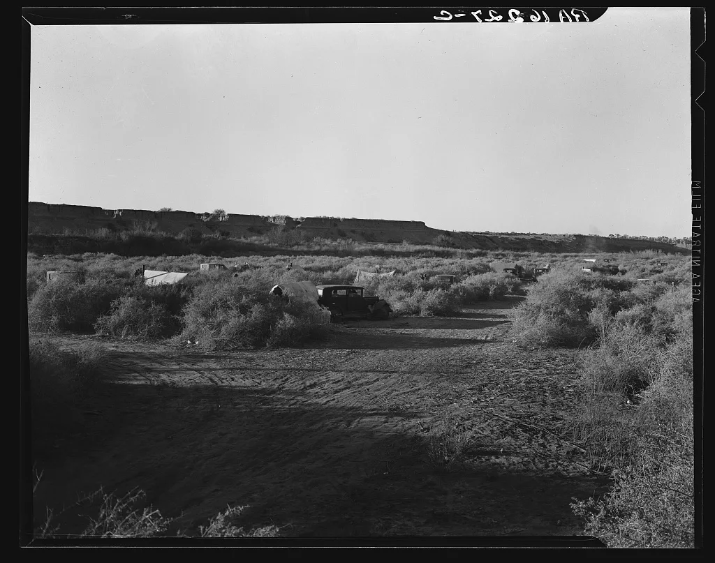 California migratory farm laborers, drought refugees from Oklahoma,…, 1937