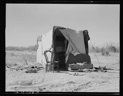 Camp along the roadside. Drought refugees. Imperial County, California, 1937
