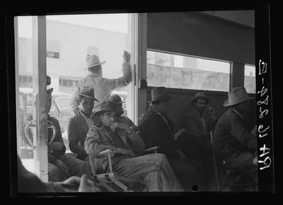 Waiting for relief checks. Calipatria, California, 1937