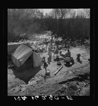 Drought refugees from Chickasaw, Oklahoma. Three families traveling…, California, 1937