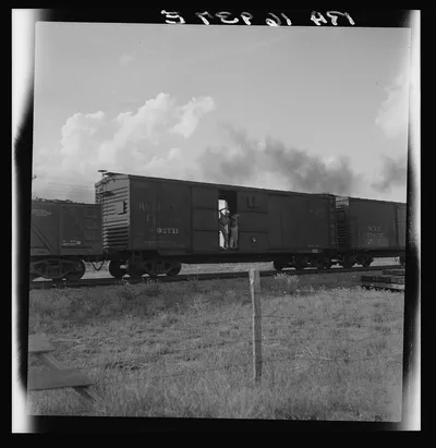 Boy riding freight. West Texas, 1937