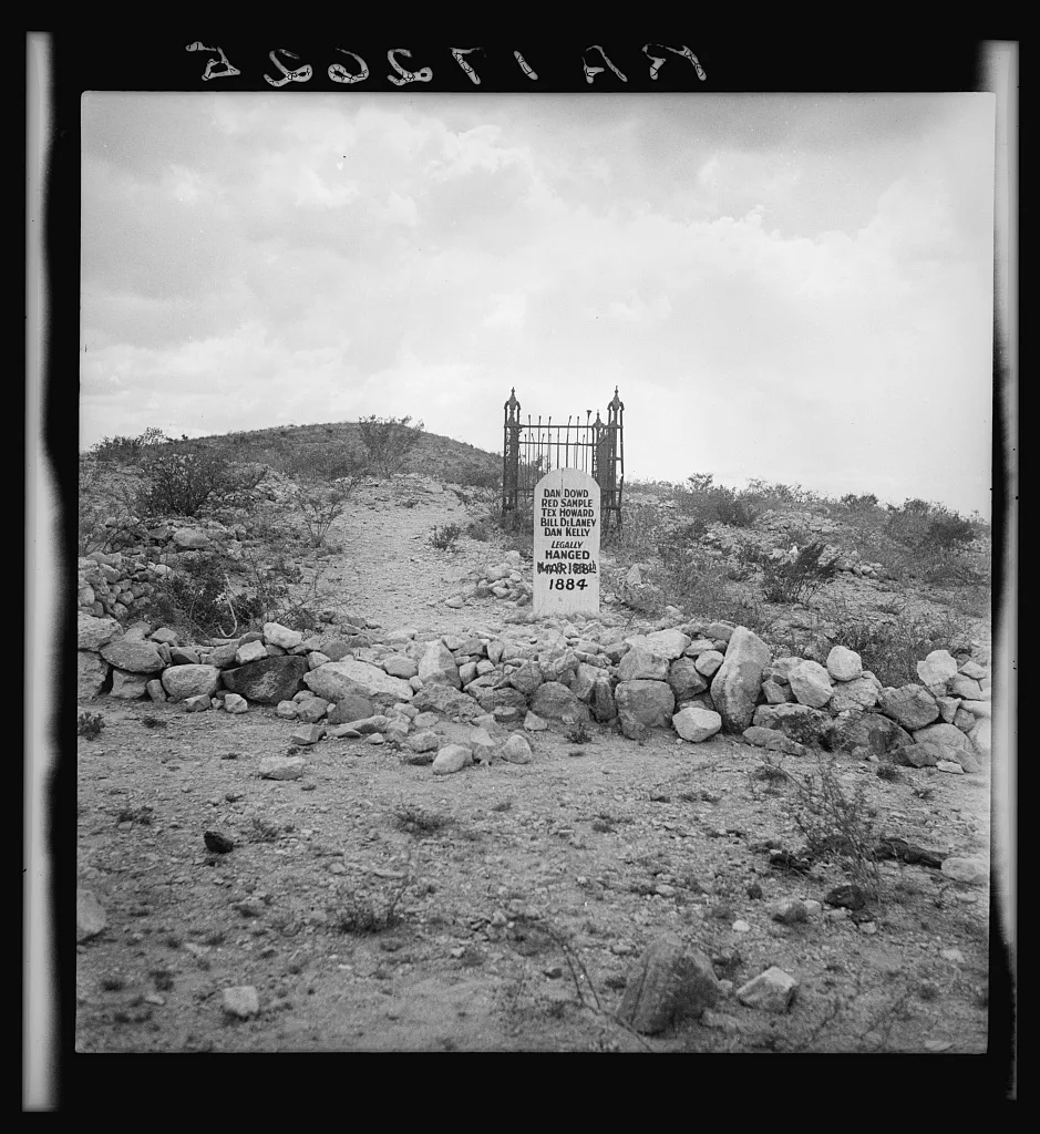 Sign near Tombstone, Arizona. Boot Hill graveyard, 1937