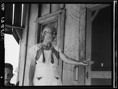 Grandmother of sharecropper family near Cleveland, Mississippi, 1937