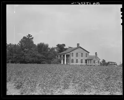 Pharr Plantation house near Social Circle, Georgia. This house was…, 1937