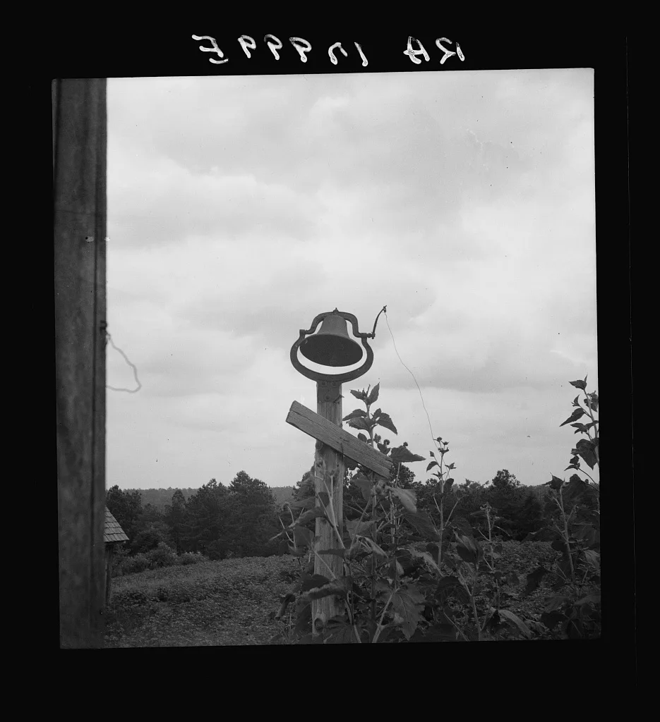 The old plantation bell. Greene County, Georgia, 1937
