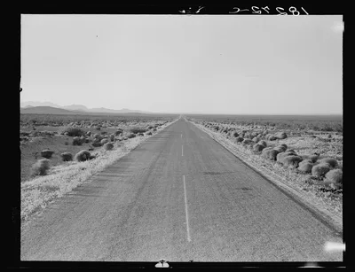 New Mexico desert. Highway No. 70. The route many refugees cross, 1938