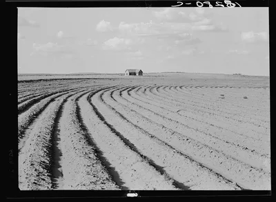 Power farming displaces tenants from the land in the western dry…, Texas, 1938