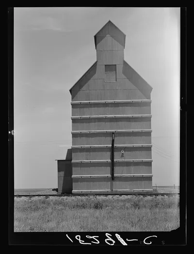 Grain elevator on the Texas Panhandle plains. Everett, Texas, 1938