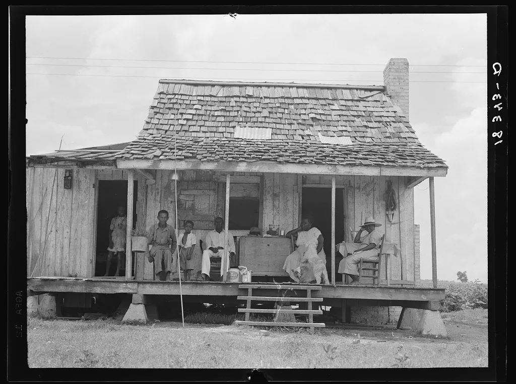 Saturday afternoon in summer on an Arkansas delta plantation, 1938