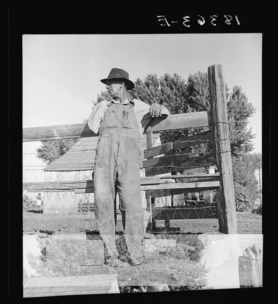 Farm Security Administration rural rehabilitation client. Tulare…, California, 1938