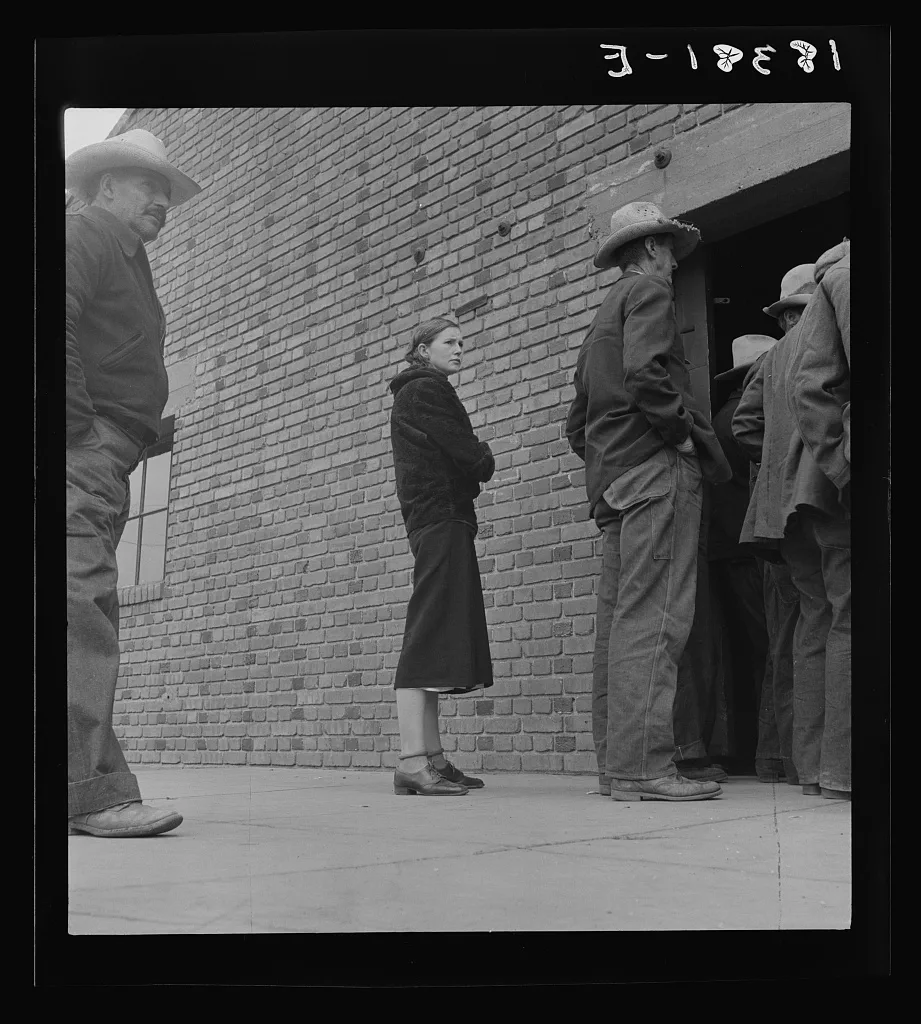Destitute farm labor families come to Farm Security Administration…, California, 1938