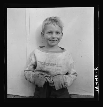 Migrant cotton picker's child who lives in a tent in the government…, California, 1938