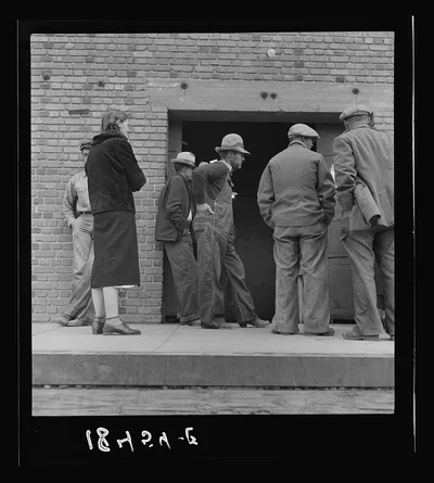 Destitute farm labor families come to Farm Security Administration…, California, 1938