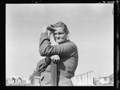 Arkansas mother come to California for a new start, with husband and…, 1938
