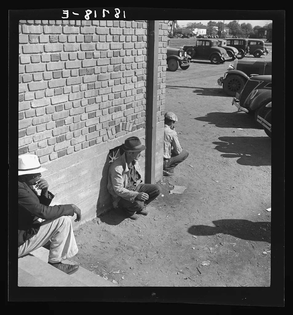 Bakersfield, California. Outside Farm Security Administration (FSA)…, 1938