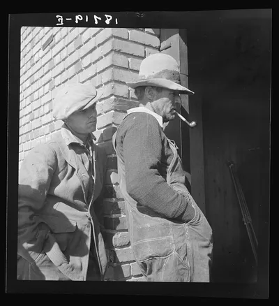 Warehouse used as distributing office for Farm Security…, California, 1938