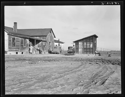 Outskirts of Firebaugh. West side of San Joaquin Valley, California.…, 1939