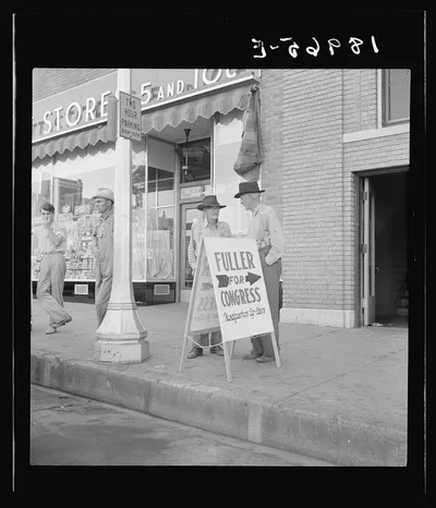 [Untitled photo, possibly related to: Fayetteville, Arkansas. On the…, 1938