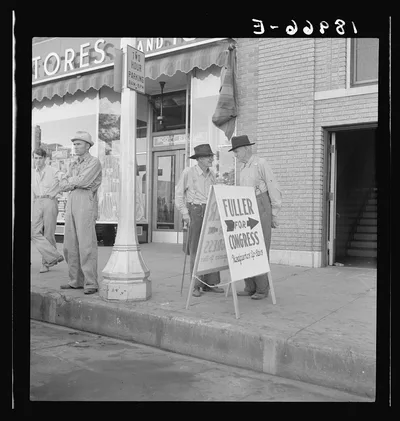 Fayetteville, Arkansas. On the town square, 1938