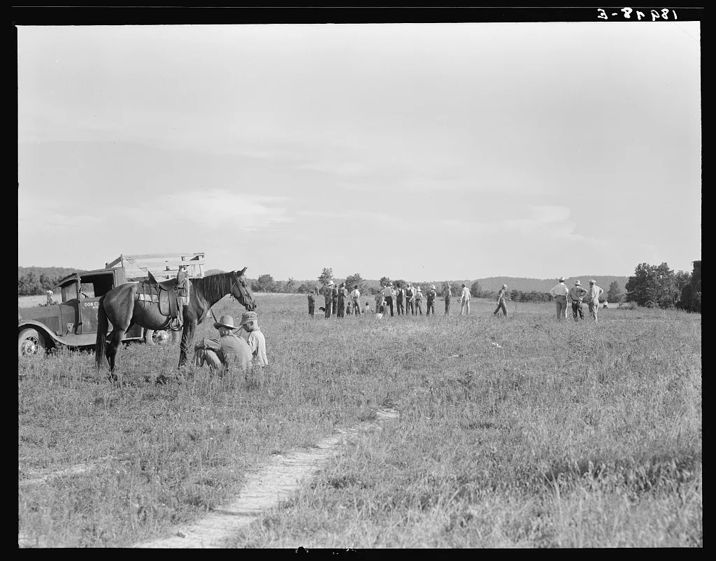 Near Mountain Home, northern Arkansas, on U.S. 62. Farmers' baseball…, 1938