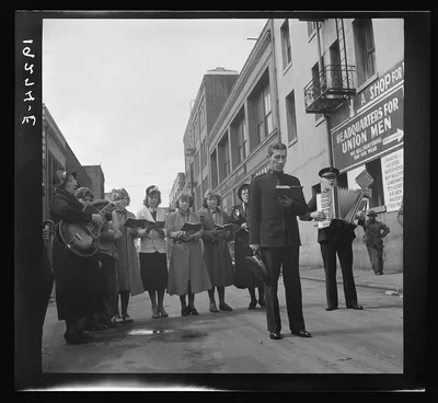 At Minna Street the army forms a semi-circle and sings to attract a…, California, 1939