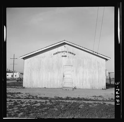 Migrants from the Southwest bring their institutions with them.…, California, 1939