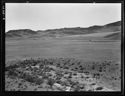 U.S. 99 on ridge over Tehachapi Mountains. Heavy truck route between…, California, 1939