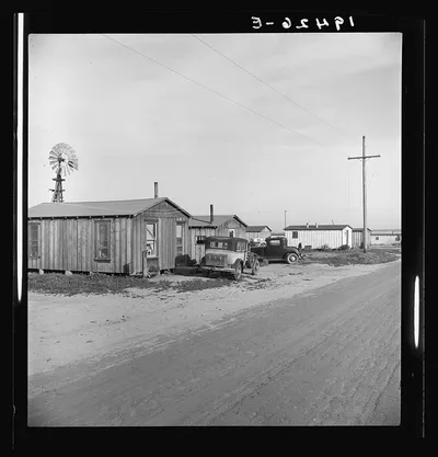 Rented cabins, ten dollars a month, in vicinity of Arkansawyers auto…, California, 1939