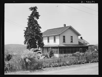 Ranch house of a small Italian farmer. Santa Clara County, California, 1939