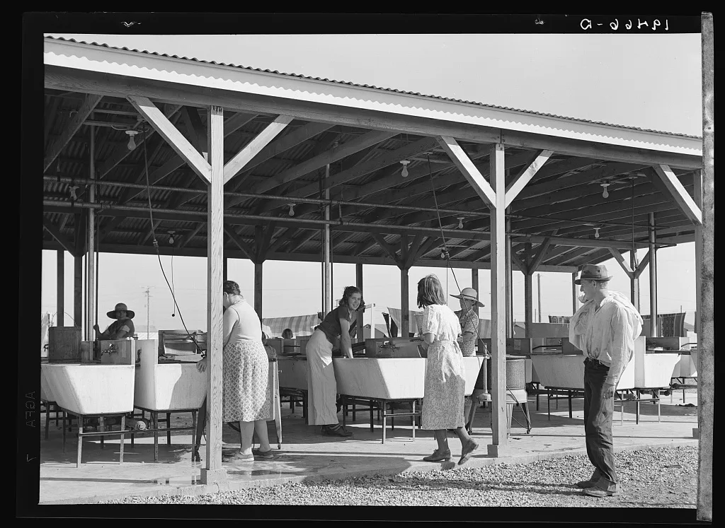 Laundry facilities for migratory workers in Farm Security…, California, 1939