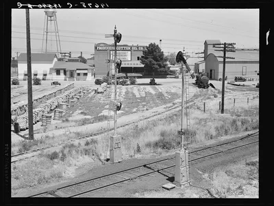 Between Tulare and Fresno. From the overpass approaching Fresno,…, California, 1939