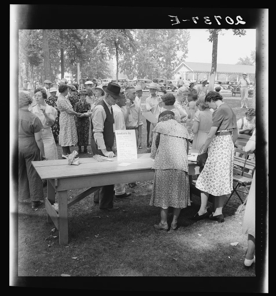 Oregon, Josephine County, Grants Pass. "California Day." A picnic in…, 1939