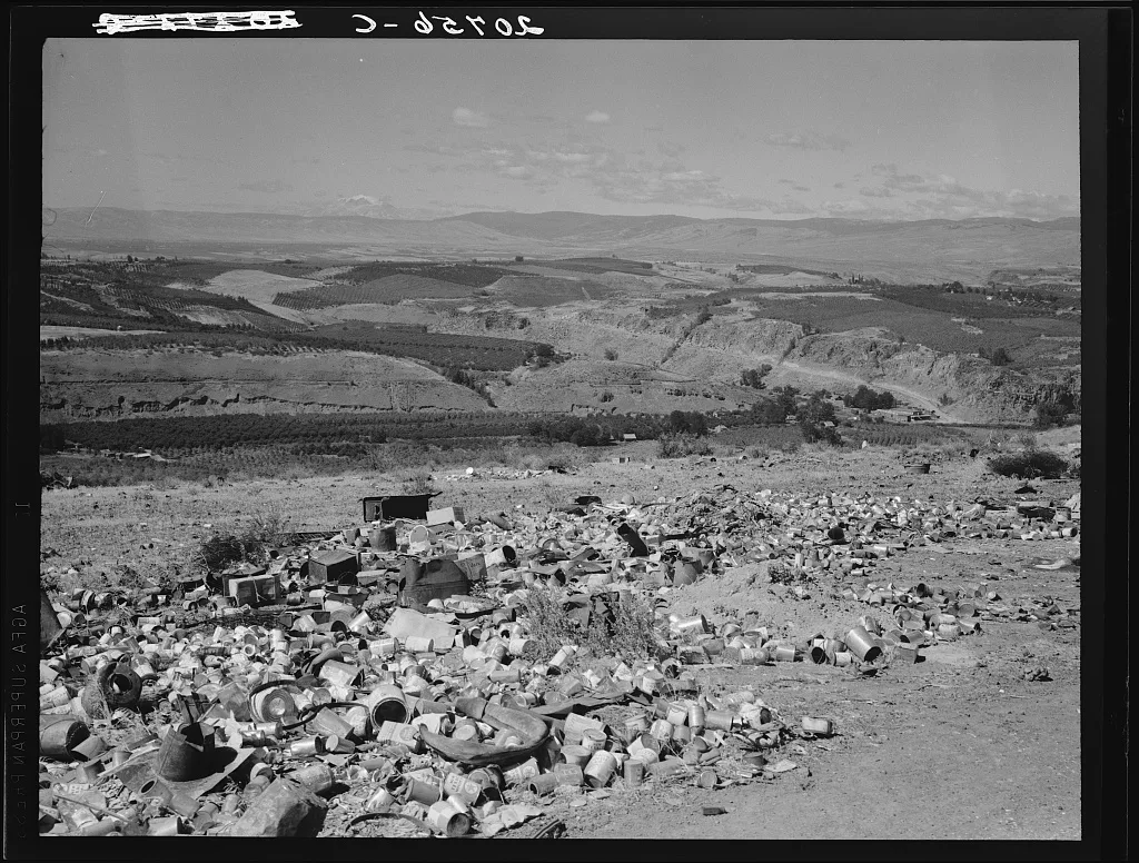 Washington, Yakima Valley. The valley below seen from advertised…, 1939