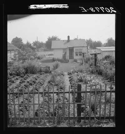 Washington, Yakima. In Sumac Park. An example of a better type of…, 1939